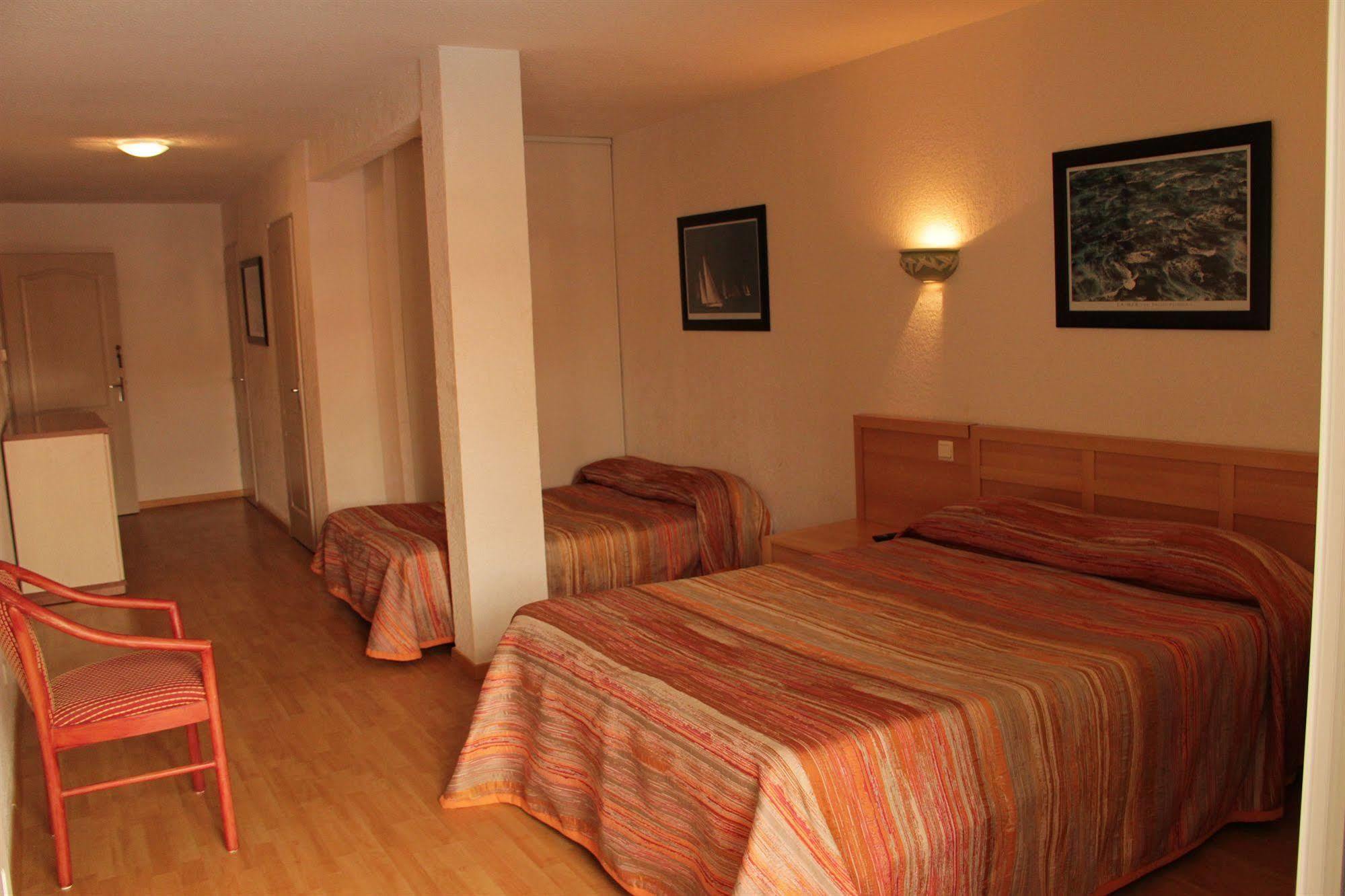 Hotel Saint Georges, Face A La Mer Canet-en-Roussillon Luaran gambar