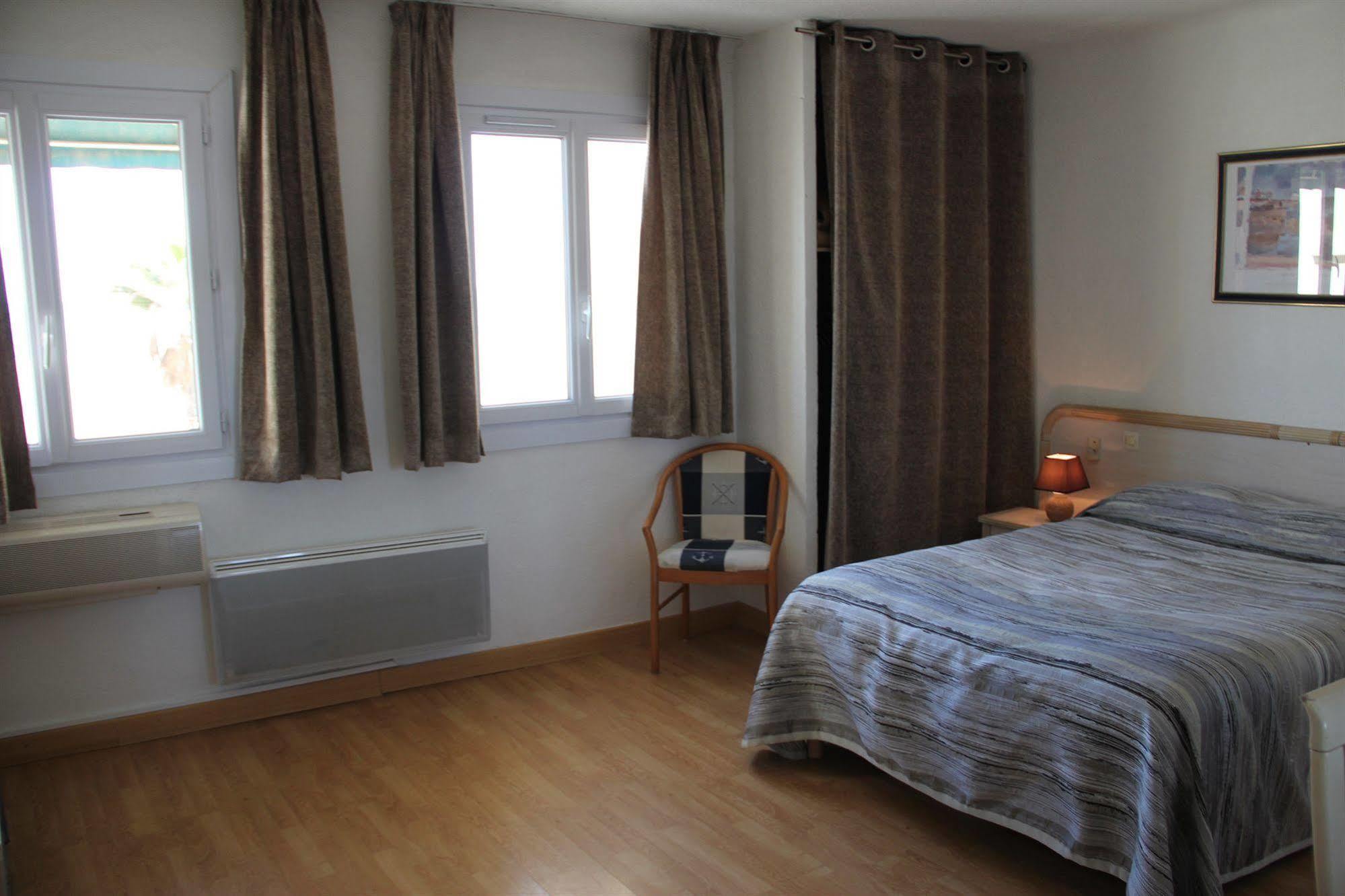 Hotel Saint Georges, Face A La Mer Canet-en-Roussillon Luaran gambar