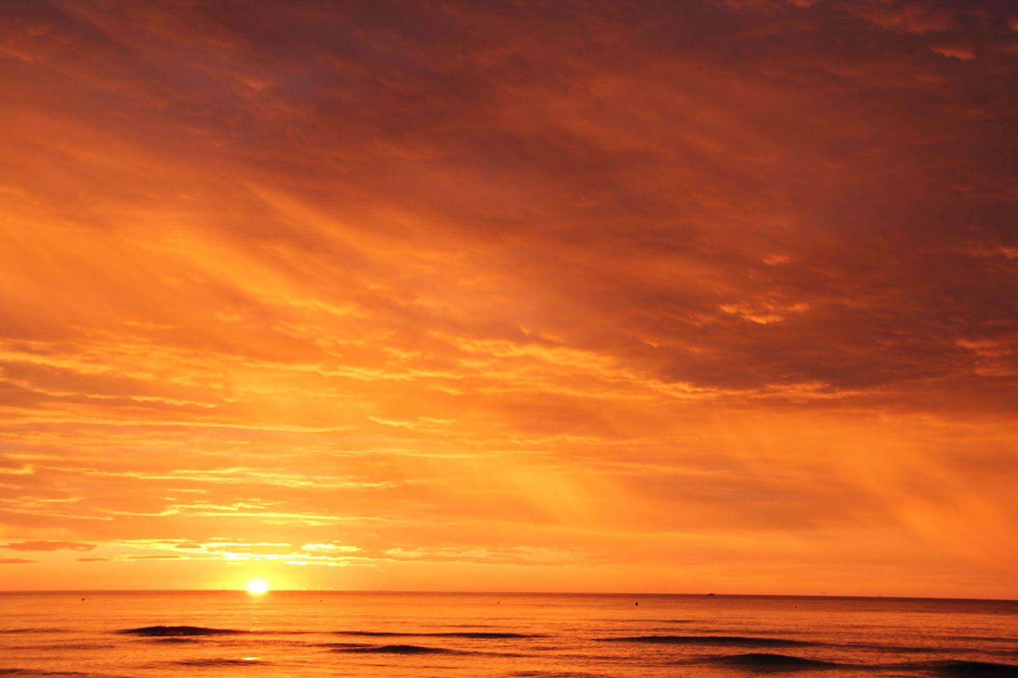 Hotel Saint Georges, Face A La Mer Canet-en-Roussillon Luaran gambar
