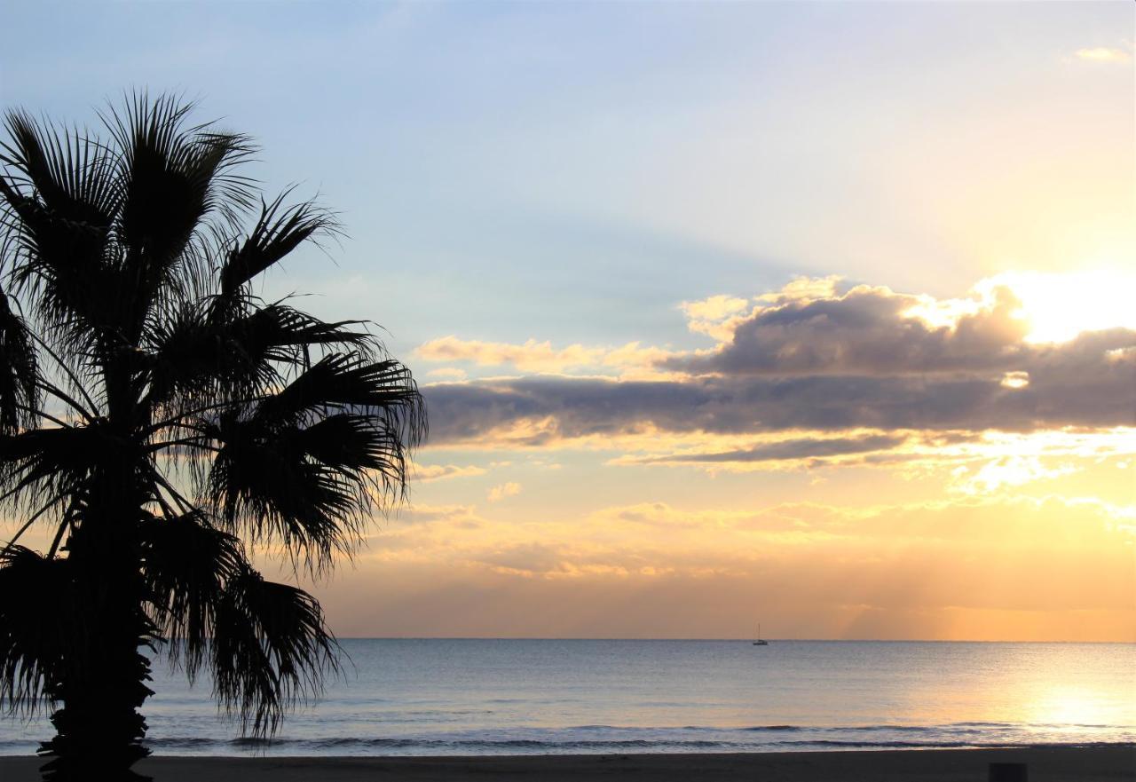 Hotel Saint Georges, Face A La Mer Canet-en-Roussillon Luaran gambar